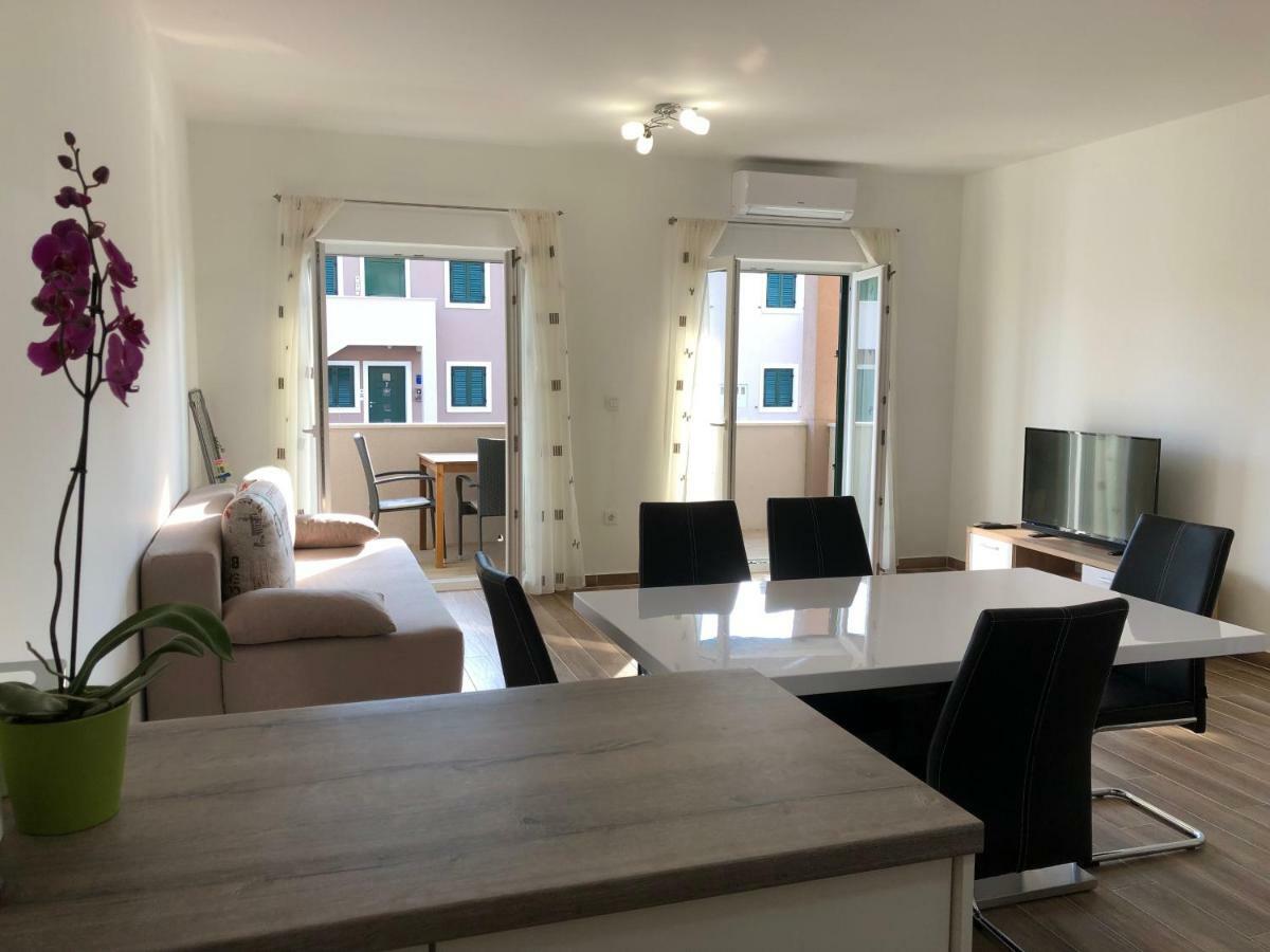 Apartments Dona Cres Eksteriør bilde